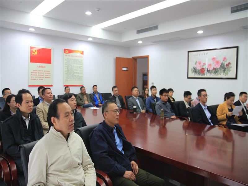 �Ұ���֯ȫ�������Ա�����տ�ʮ�Ŵ�Ļʽ��ϰ����ǵ����ⱨ��